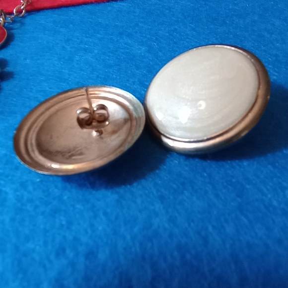 Charming Charlie Red, White & Blue Enamel Bib Necklace AND Enamel Post Earrings - Picture 4 of 5